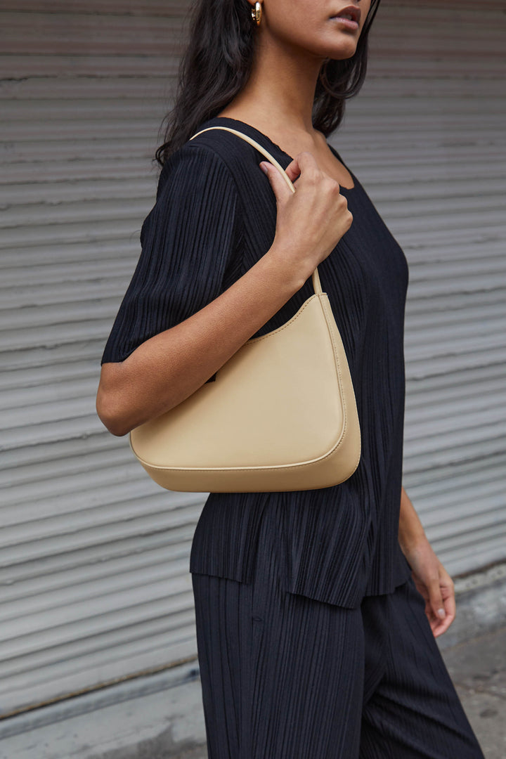 TRAPEZE SHOULDER BAG in Latte — alternate angle