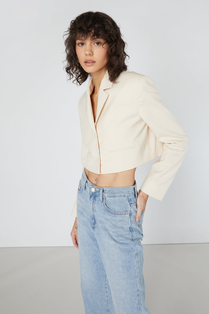 CROPPED BLAZER in Oatmeal — alternate angle