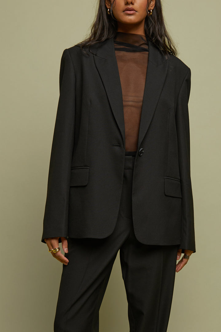 CLASSIC FIT BLAZER in Black — alternate angle