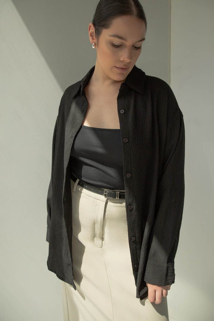 CRINKLE BUTTON UP in Black — alternate angle