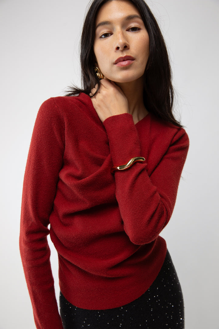 WAVY CUFF BRACELET in Gold — alternate angle