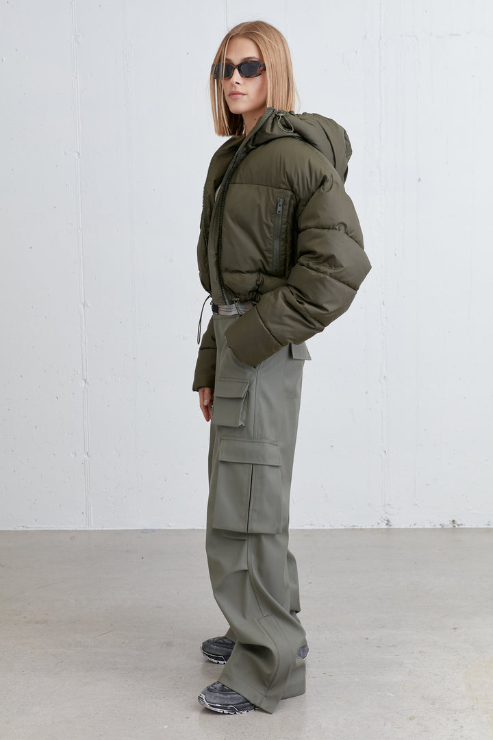 CROPPED PUFFER JACKET in Grape Leaf — alternate angle