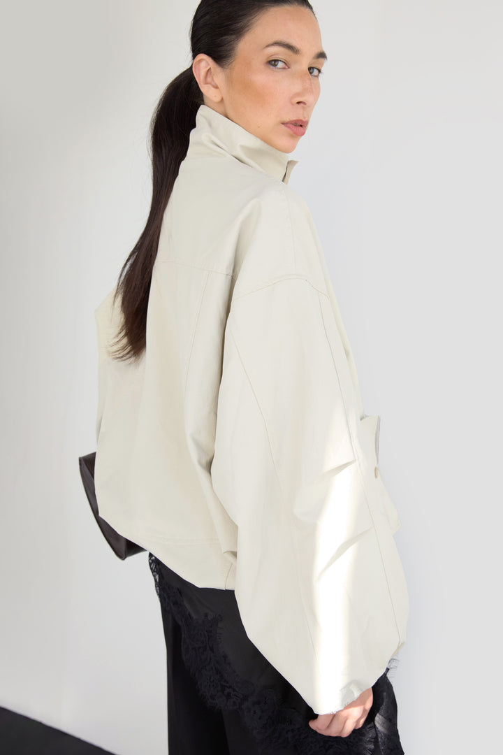 HIGH FUNNEL NECK CROPPED DRAWSTRING JACKET
