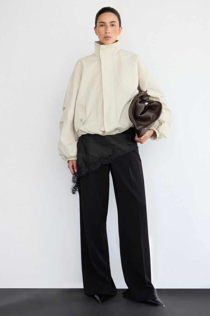 HIGH FUNNEL NECK CROPPED DRAWSTRING JACKET