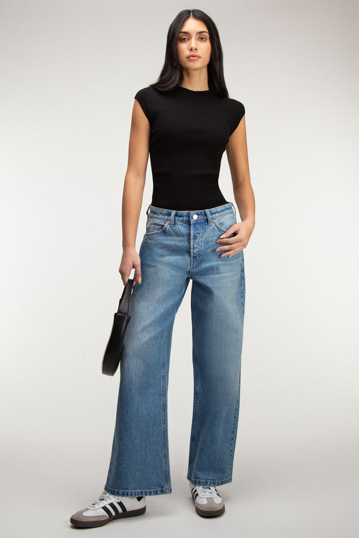 MID-RISE BAGGY WIDE LEG JEAN in Medium Vintage Blue — alternate angle