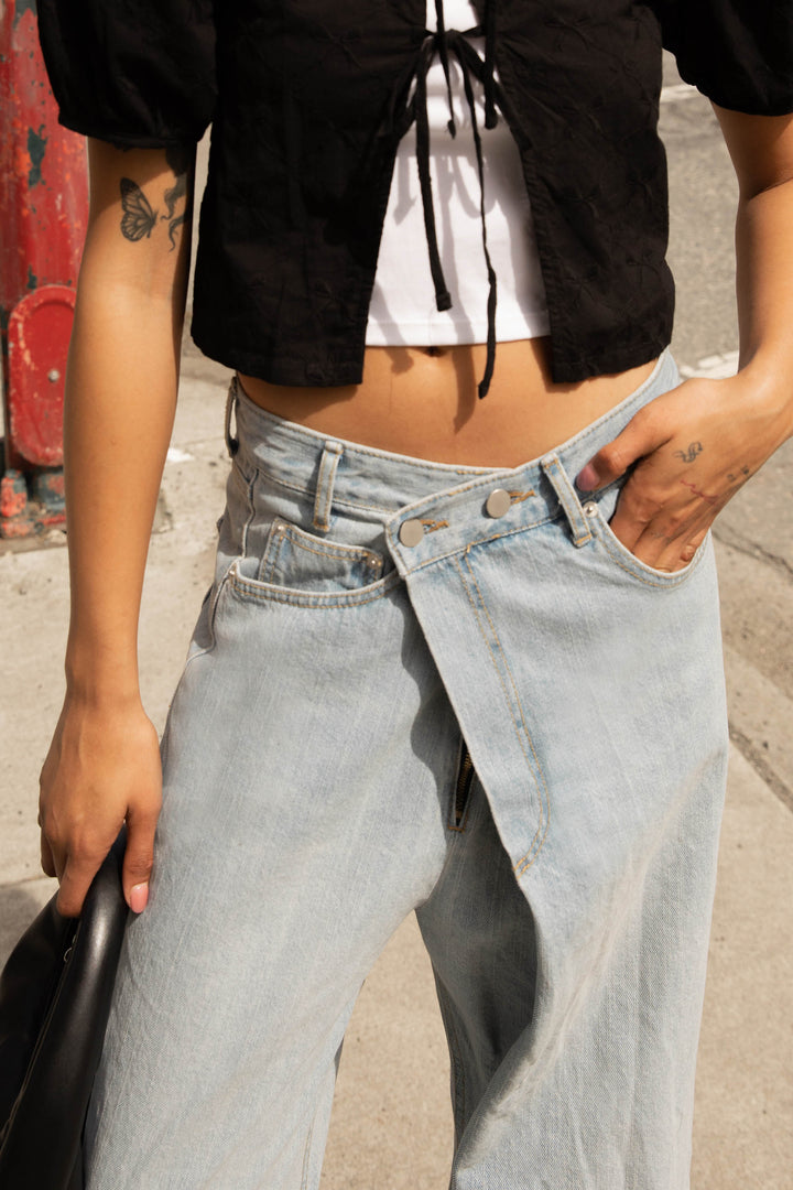 OVERSIZED CROSS-OVER JEANS in Light Wash — alternate angle