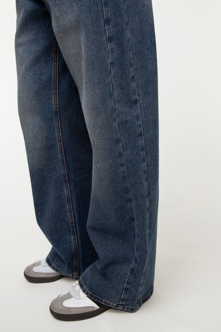 SIDE PANEL RELAXED FIT JEAN in DARK BLUE — alternate angle