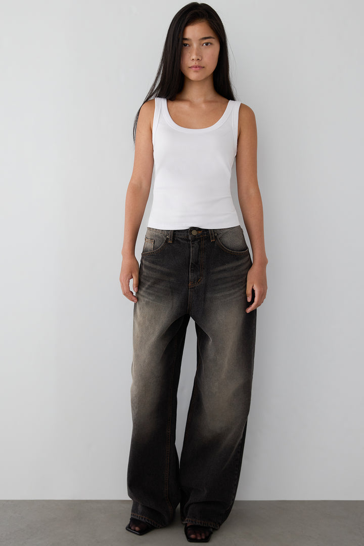 MID-RISE CURVED LEG VINTAGE WASH JEAN in Vintage Wash — alternate angle