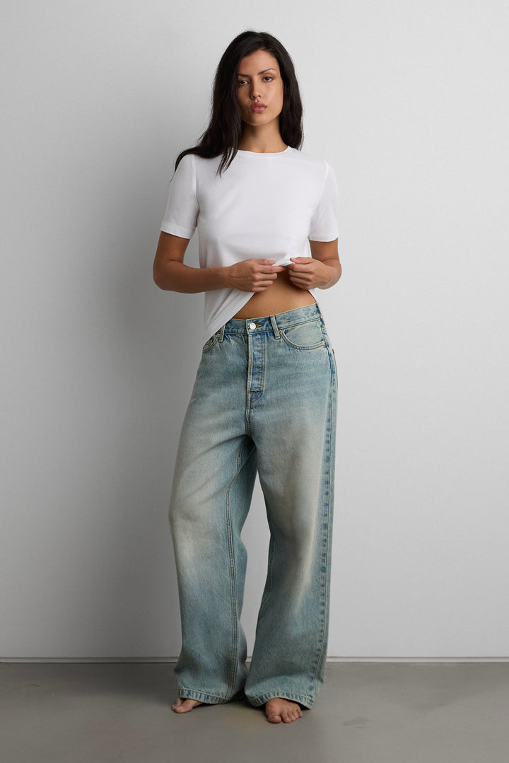 LIGHT WASH MID-RISE WIDE LEG JEAN in GREEN CAST LIGHT WASH — alternate angle
