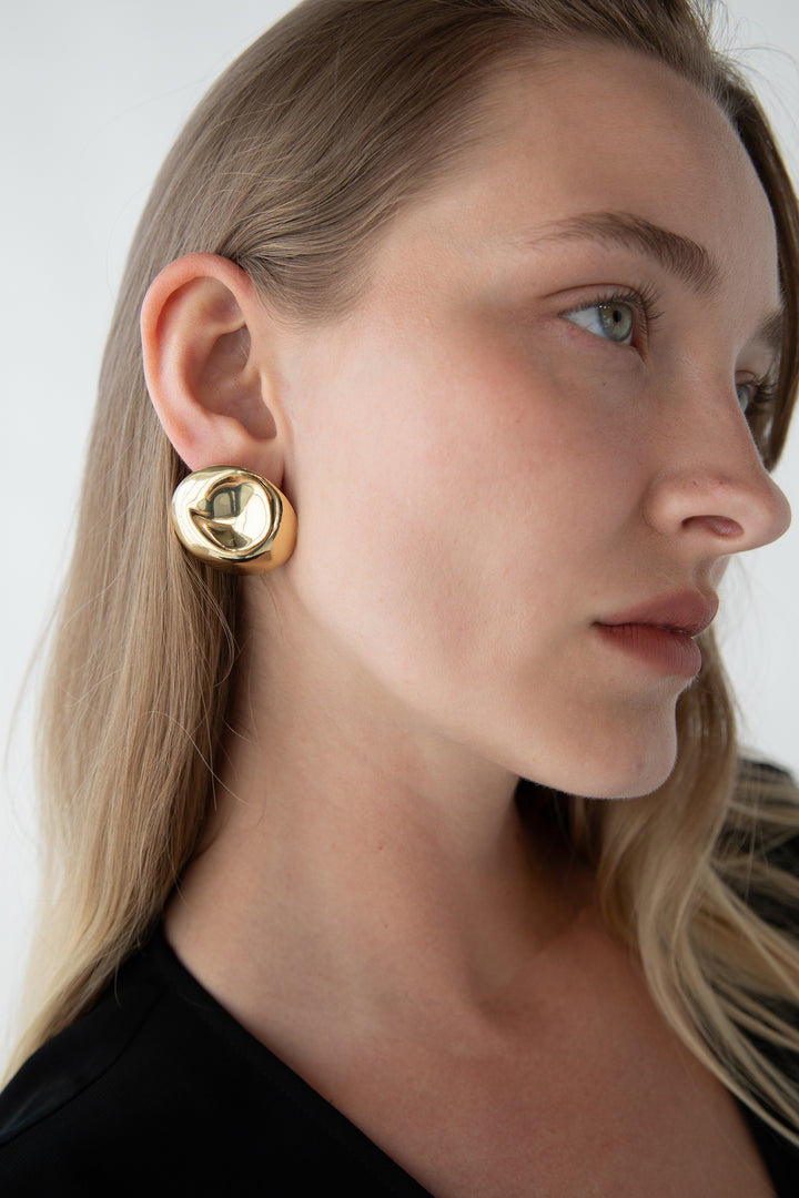 WARPED STUD EARRINGS in Gold — alternate angle