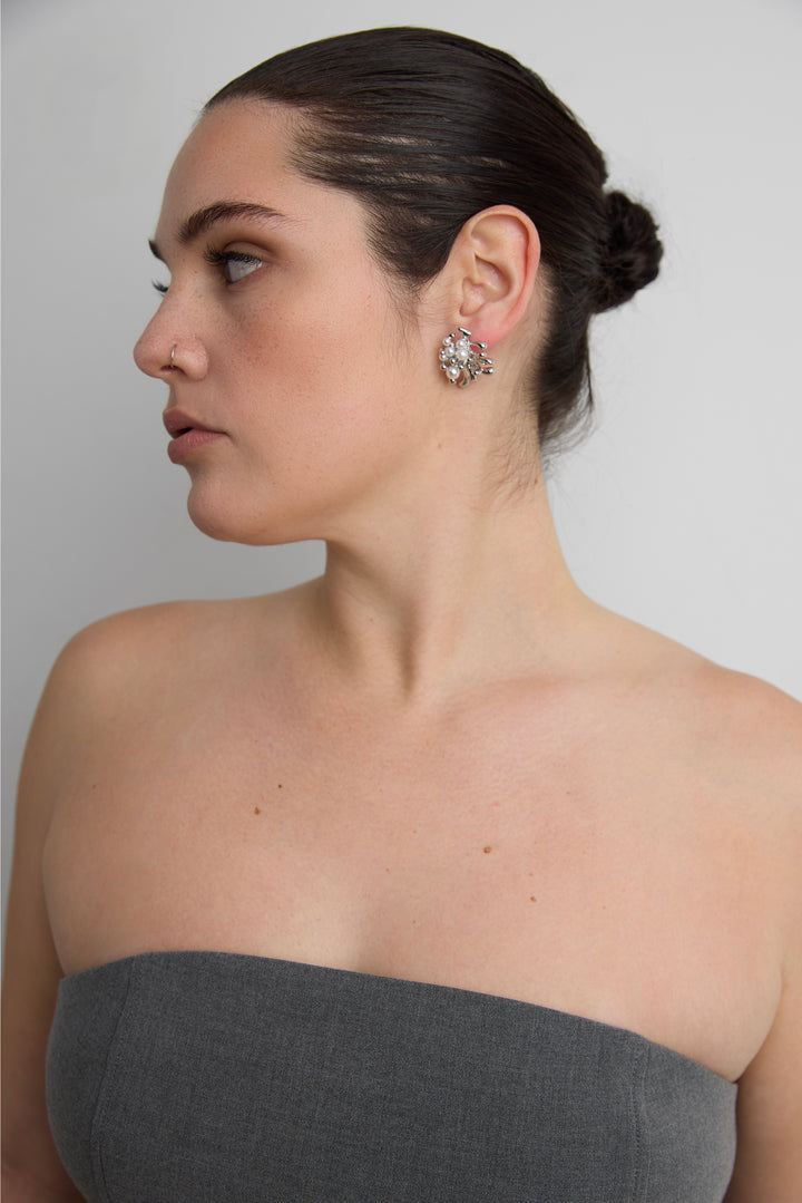 ORGANIC EARRINGS WITH PEARL DETAIL in Silver — alternate angle