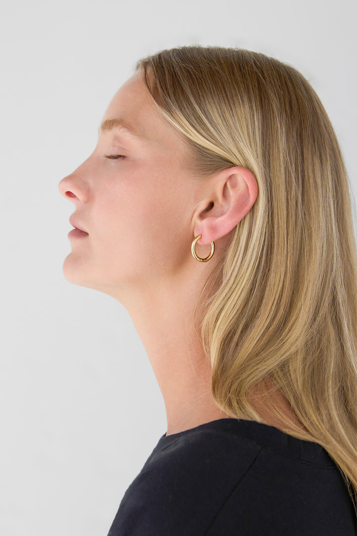 MINI HOOP EARRINGS WITH HINGE in Gold — alternate angle