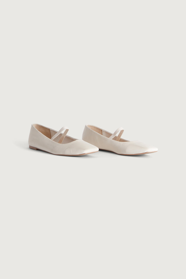 BALLET FLAT in Cream — alternate angle