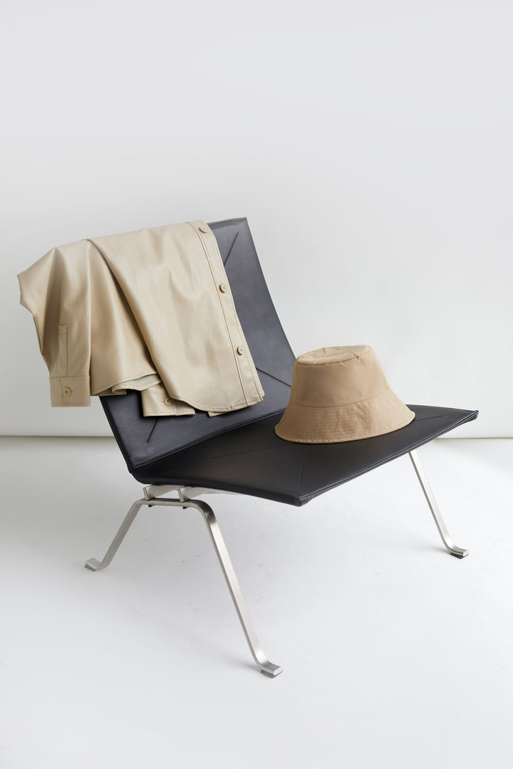 BUCKET HAT in Beige — alternate angle