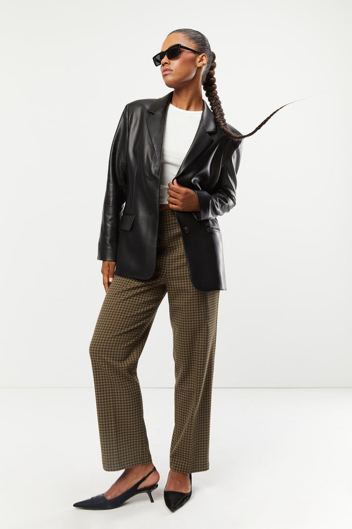 SLING BACK POINTED KITTEN HEEL in Black — alternate angle