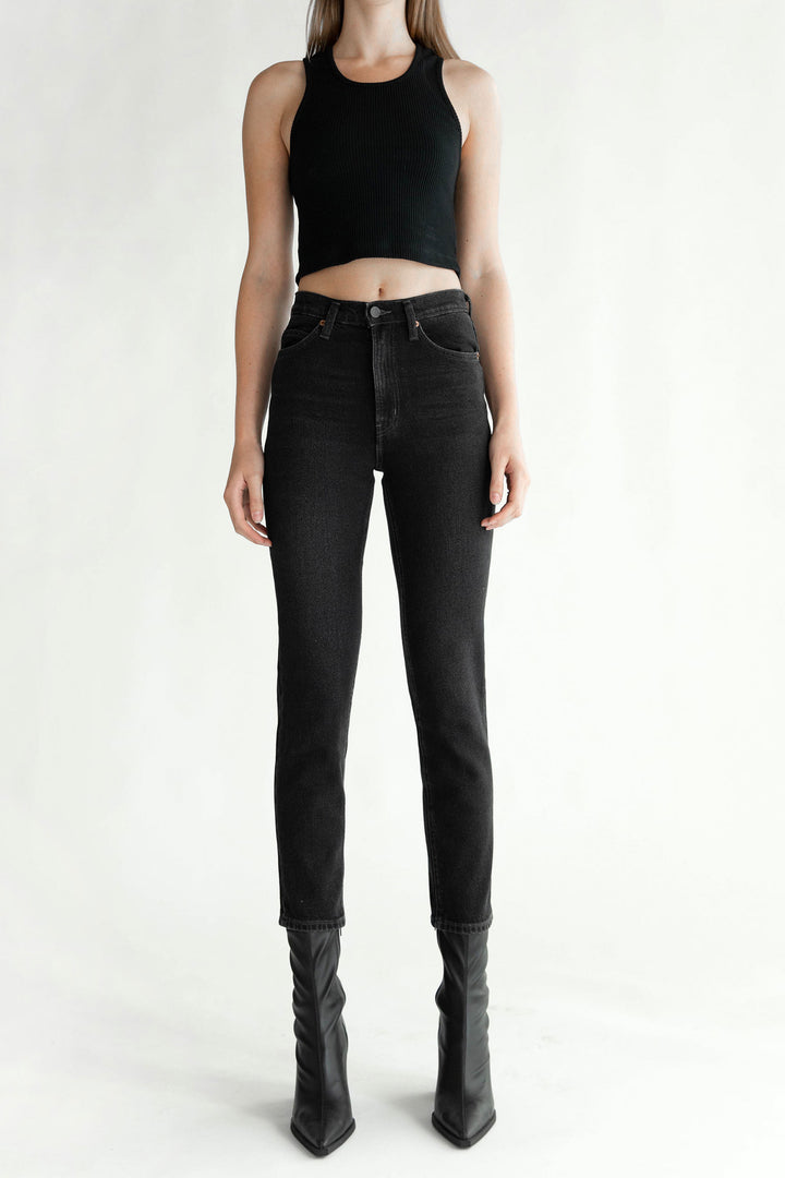 OAK ESSENTIAL SLIM FIT HIGH-RISE JEAN in Washed Black — alternate angle