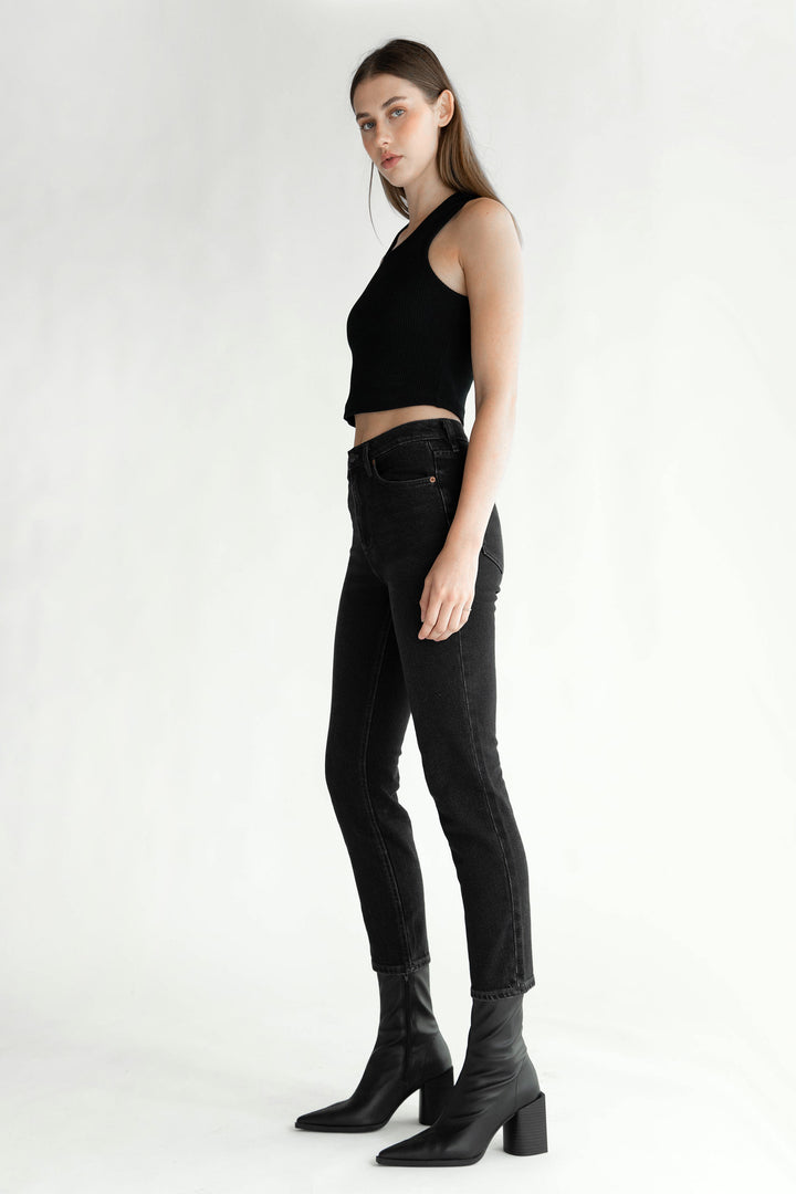 OAK ESSENTIAL SLIM FIT HIGH-RISE JEAN in Washed Black — alternate angle