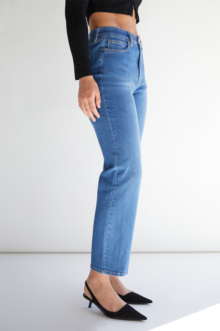 TAPERED JEAN WITH ELASTICATED WAIST in Medium Wash — alternate angle