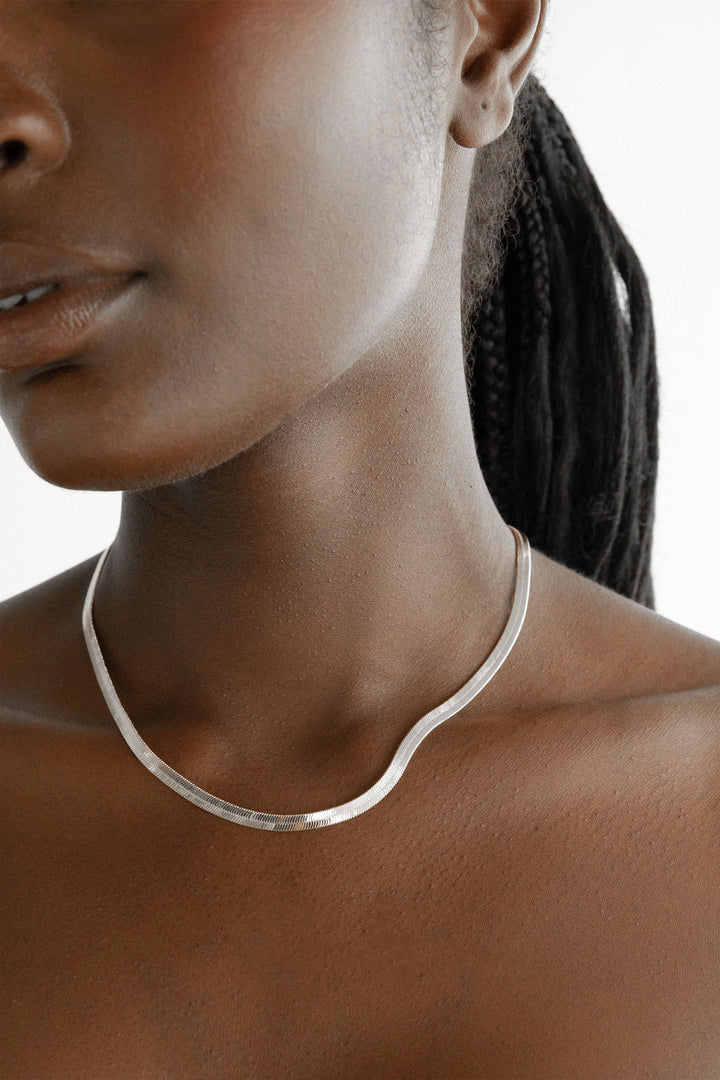 SNAKE CHAIN NECKLACE in Silver — alternate angle