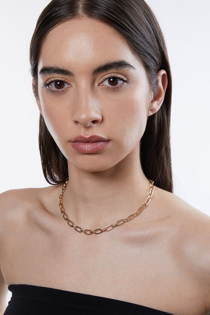 CABLE CHAIN NECKLACE in Gold — alternate angle