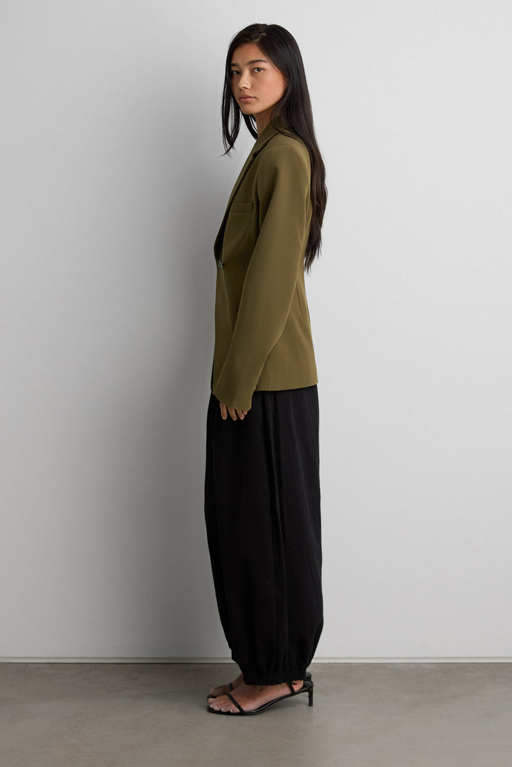 CINCHED WAIST DOUBLE-BREASTED BLAZER in Teak Brown — alternate angle