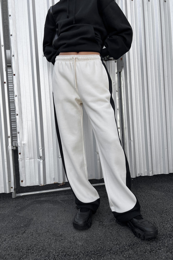 SWEATPANT WITH SEAM DETAIL in Birch Black — alternate angle