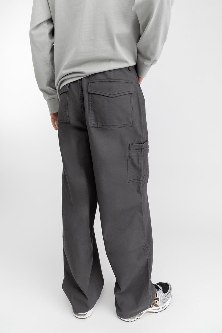 COTTON-TWILL STRAIGHT LEG CARGO PANT in ASPHALT — alternate angle