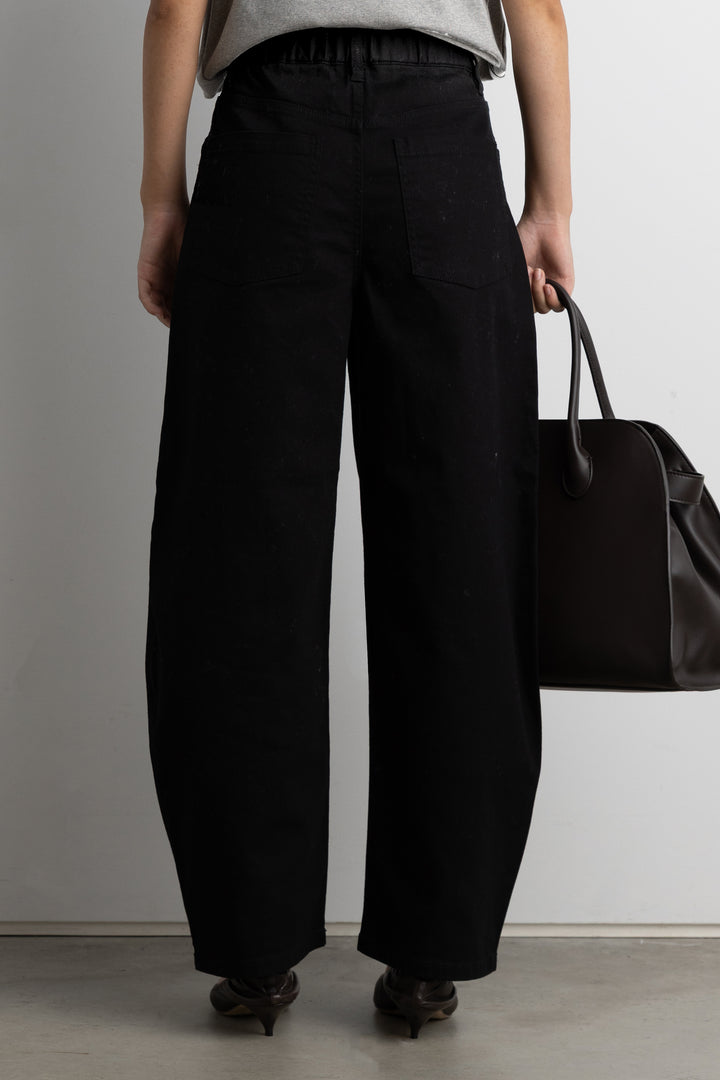 CROPPED LENGTH TWILL BARREL LEG PANT in Black — alternate angle
