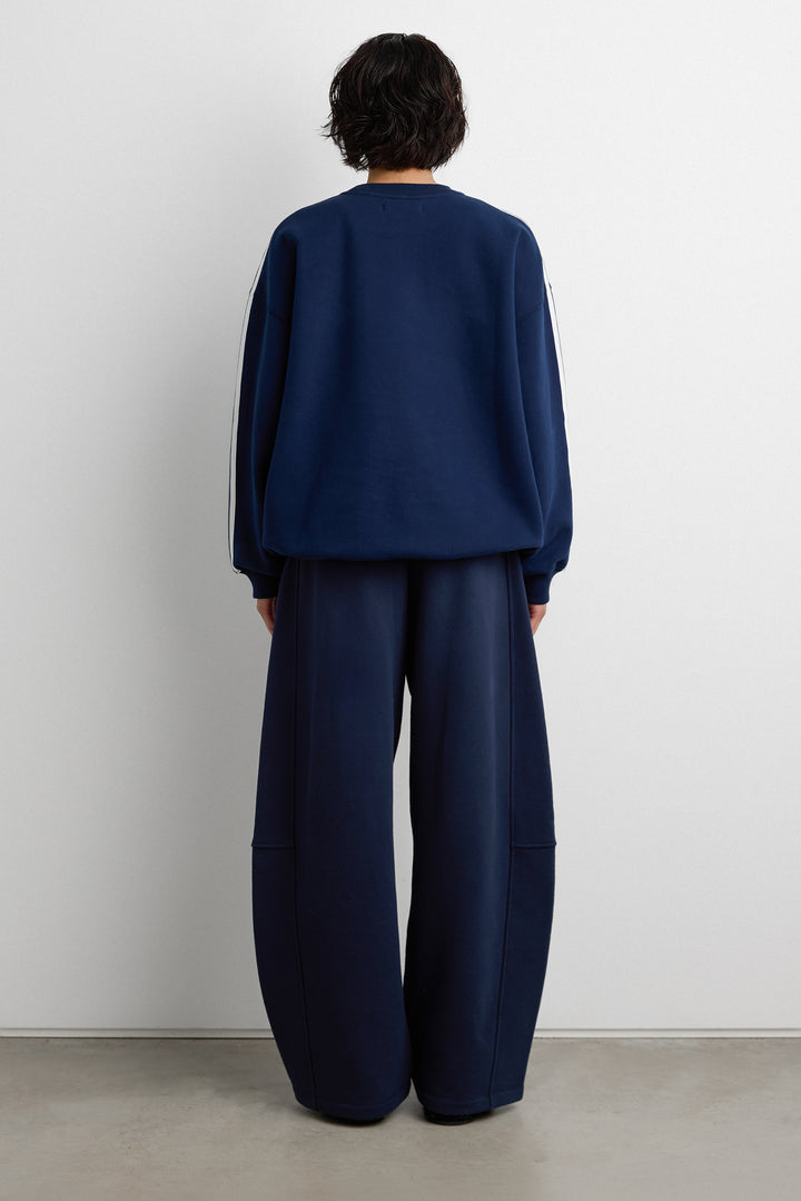 FLEECE STUDIO BARREL LEG SWEATPANT