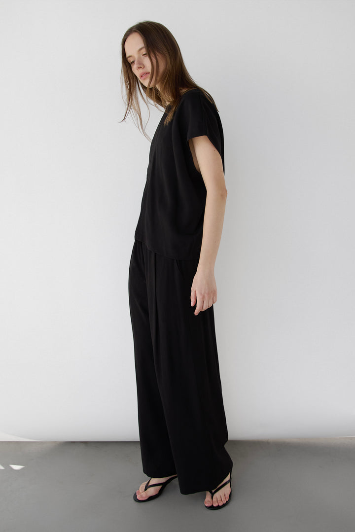 CRINKLED RAYON ELASTIC WAIST PANT in Black — alternate angle