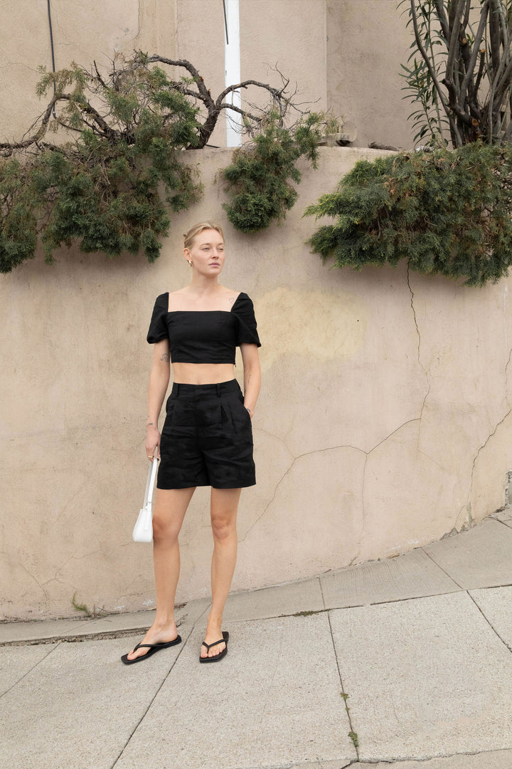 100% LINEN SHORT in Black — alternate angle