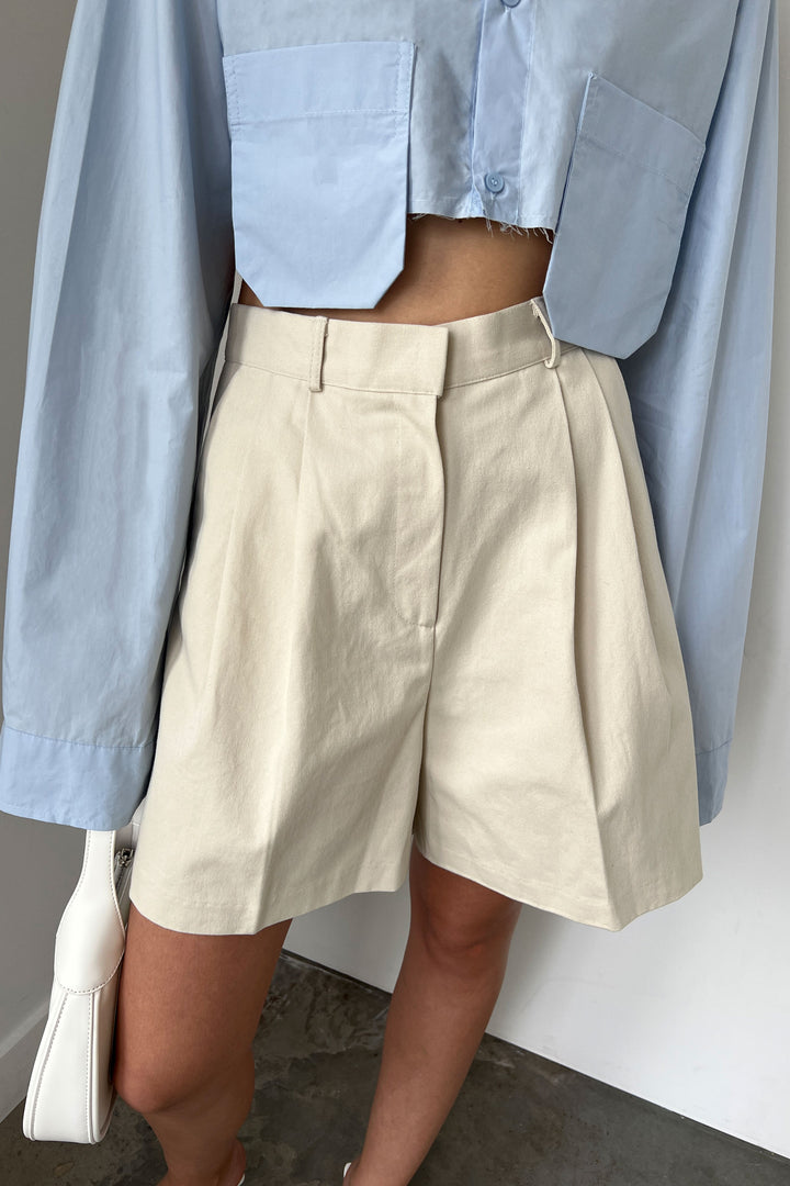 TAILORED SHORT in Beige — alternate angle