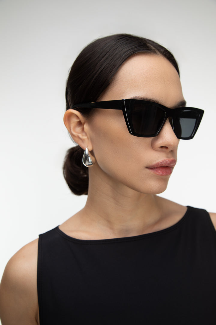 POINTED EDGE SUNGLASSES