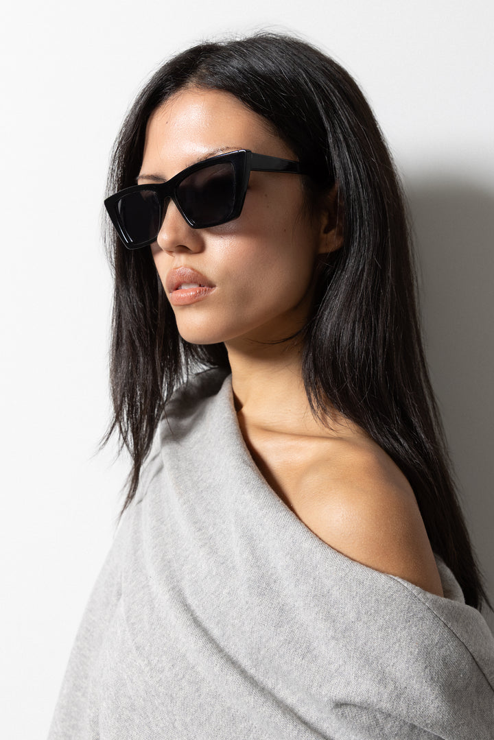 POINTED EDGE SUNGLASSES