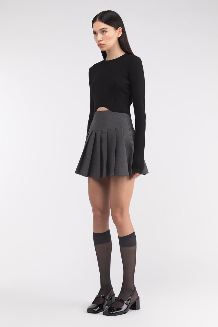 SUPER CROPPED SWEATER in Black — alternate angle