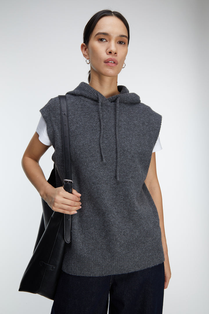 KNIT SLEEVELESS HOODIE in Heather Lava Smoke — alternate angle