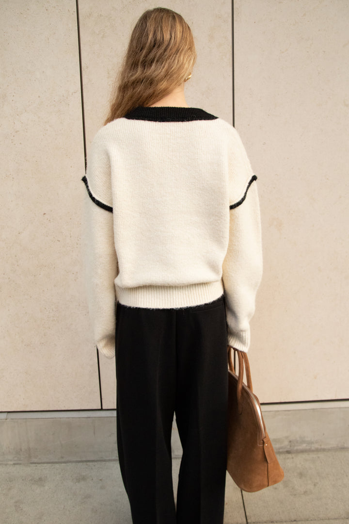 CROPPED CONTRAST V-NECK SWEATER in Black Cream — alternate angle