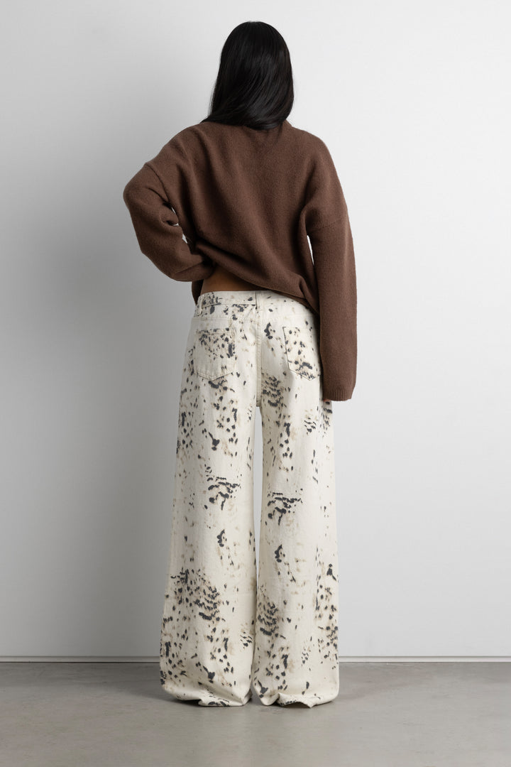 CREWNECK SWEATER in Major Brown — alternate angle