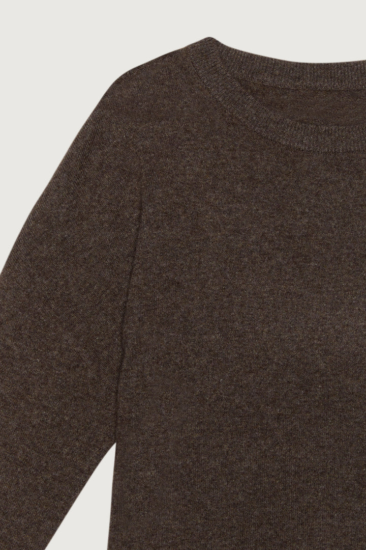 100% CASHMERE CREWNECK SWEATER in Turkish Coffee — alternate angle