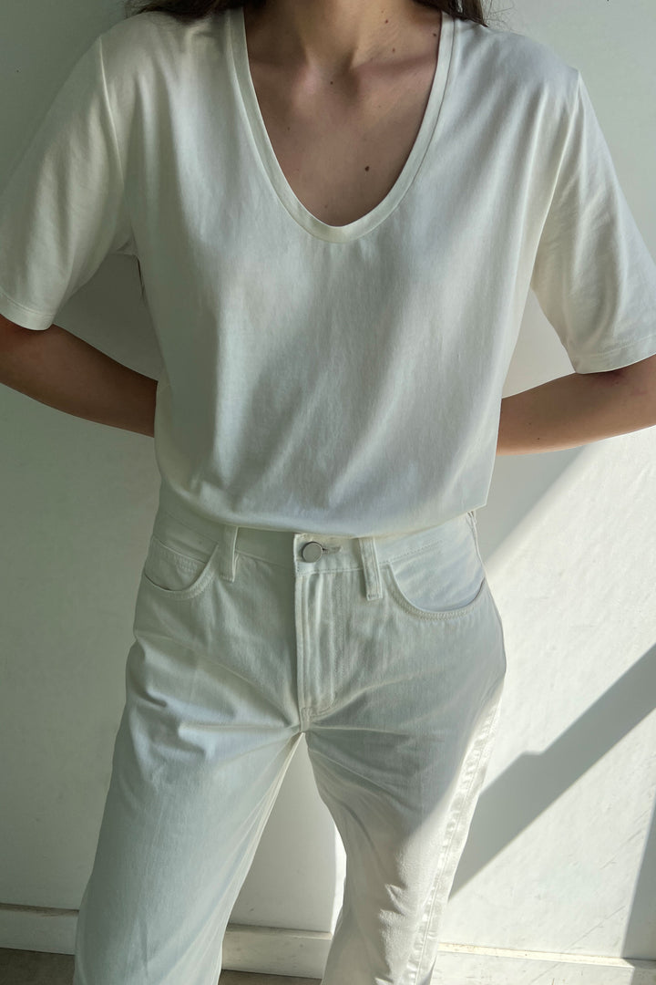 COTTON MODAL SCOOP NECK TEE in Tofu — alternate angle