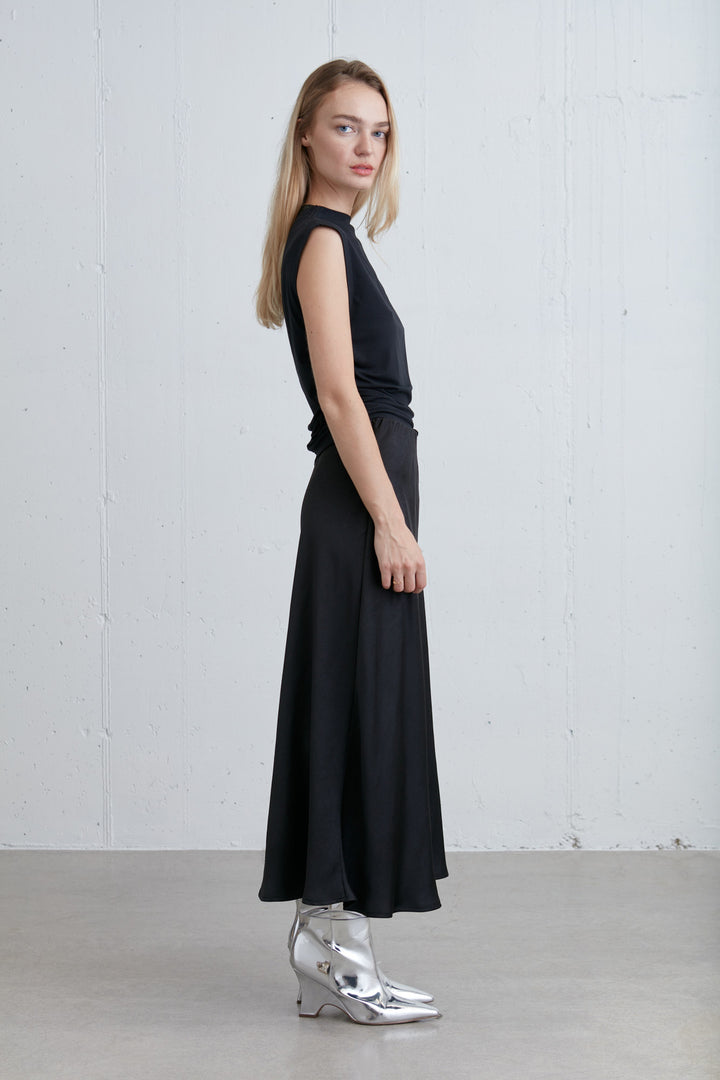 SLEEVELESS MOCKNECK TOP in Black — alternate angle