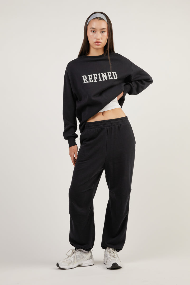REFINED GRAPHIC LETTERING SWEATSHIRT in Black — alternate angle