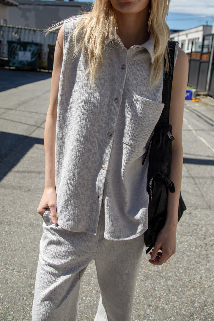SLEEVELESS OVERSIZED KNIT SHIRT in Vapor Blue — alternate angle