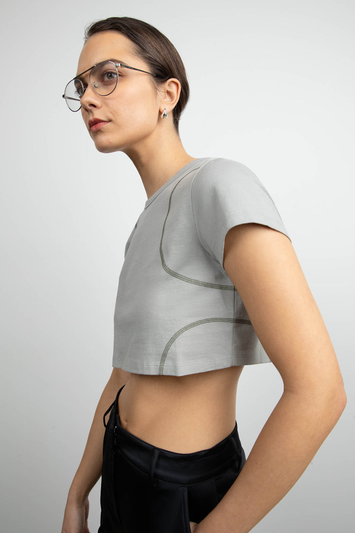 ORGANIC COTTON CROPPED TEE WITH STITCHING in Limestone — alternate angle