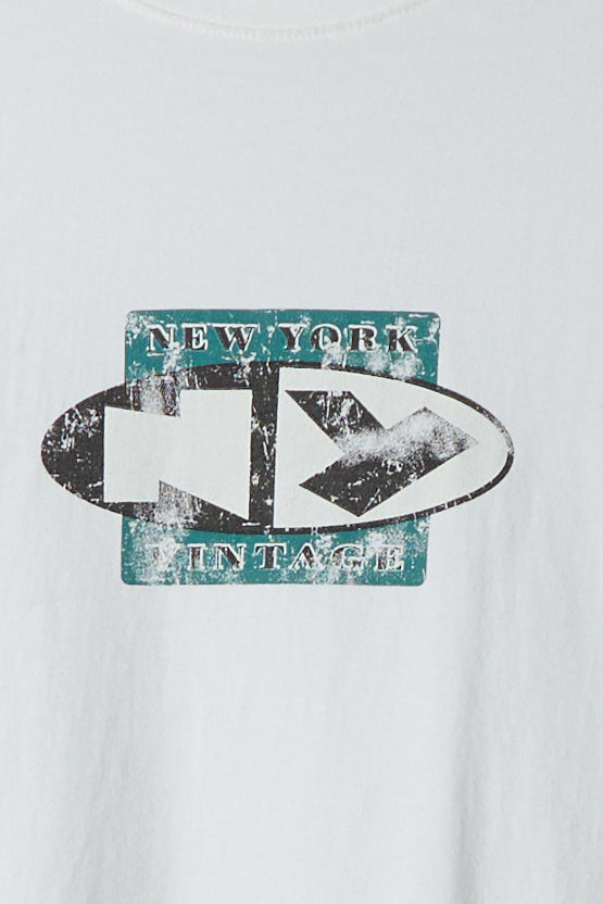 NEW YORK VINTAGE GRAPHIC TOP in White — alternate angle