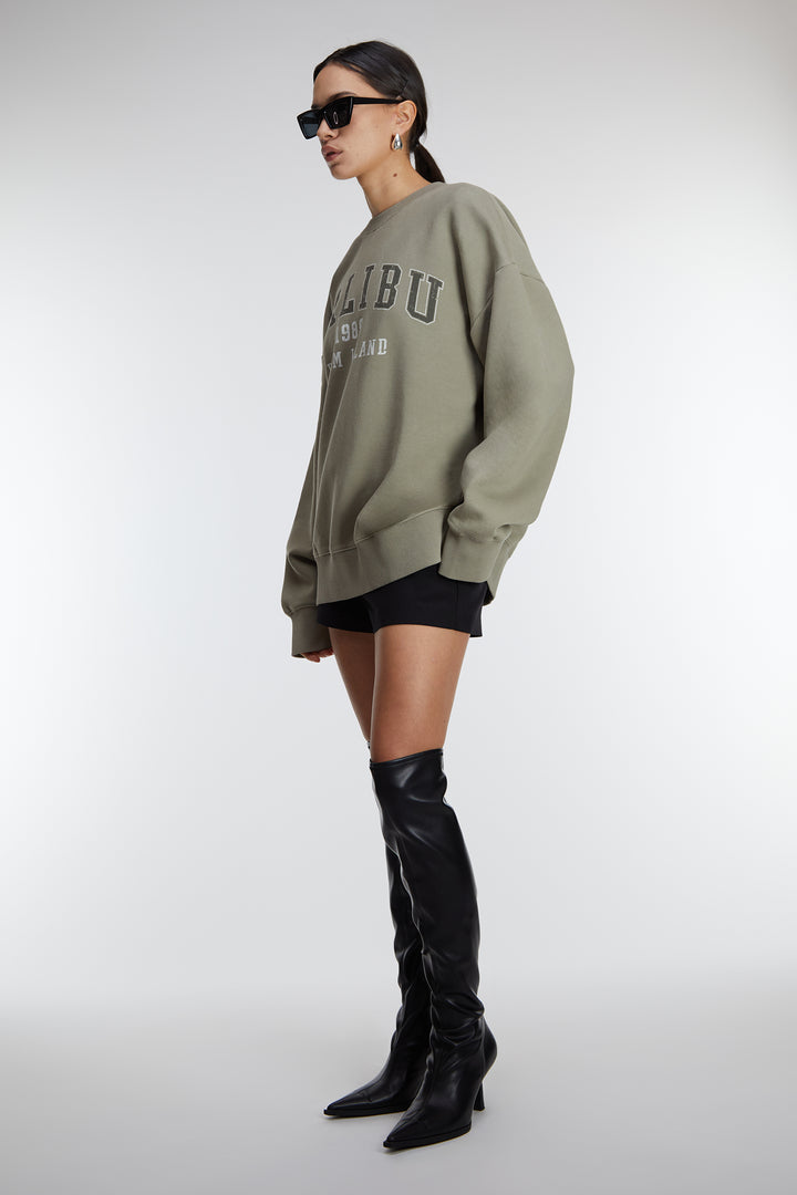 FLEECE STUDIO GRAPHIC SWEATSHIRT in GD Vetiver — alternate angle