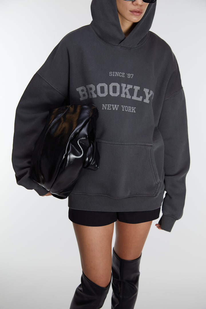 FLEECE STUDIO GRAPHIC PULLOVER HOODIE in GD Vetiver — alternate angle