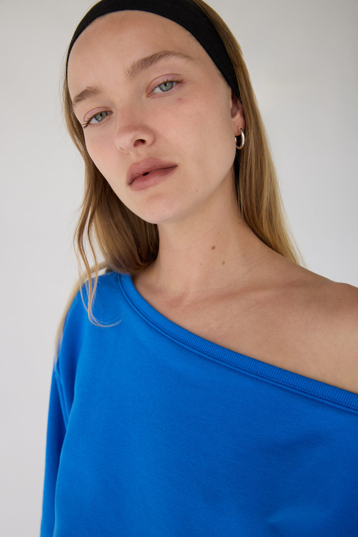 COTTON FRENCH TERRY CROPPED SWEATSHIRT in Skydiver — alternate angle