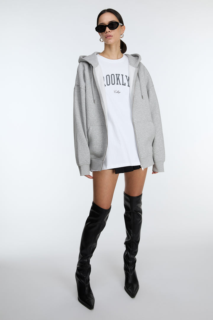 OVERSIZED BROOKLYN LONG SLEEVE TOP in White — alternate angle