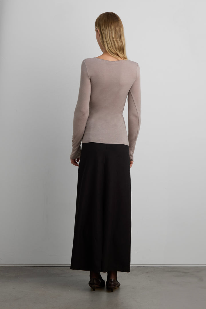 SHEER LIGHTWEIGHT BOAT NECK TOP in MOON ROCK — alternate angle